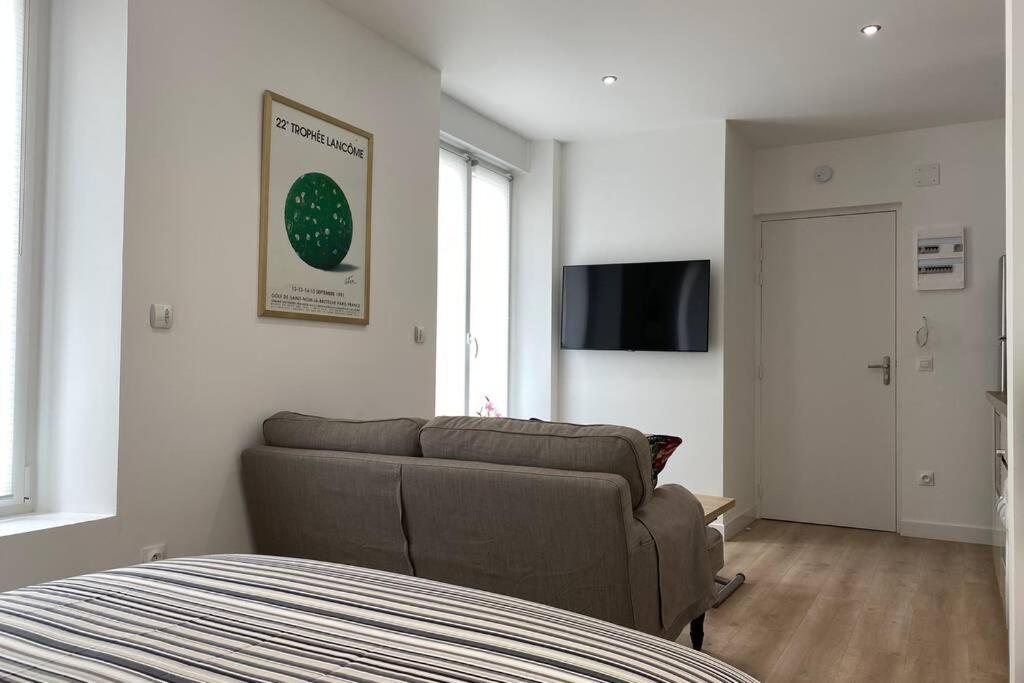 Studio 25M2 Avec Parking Prive - Lycee Roosevelt - Arena - Gare Reims Exteriör bild